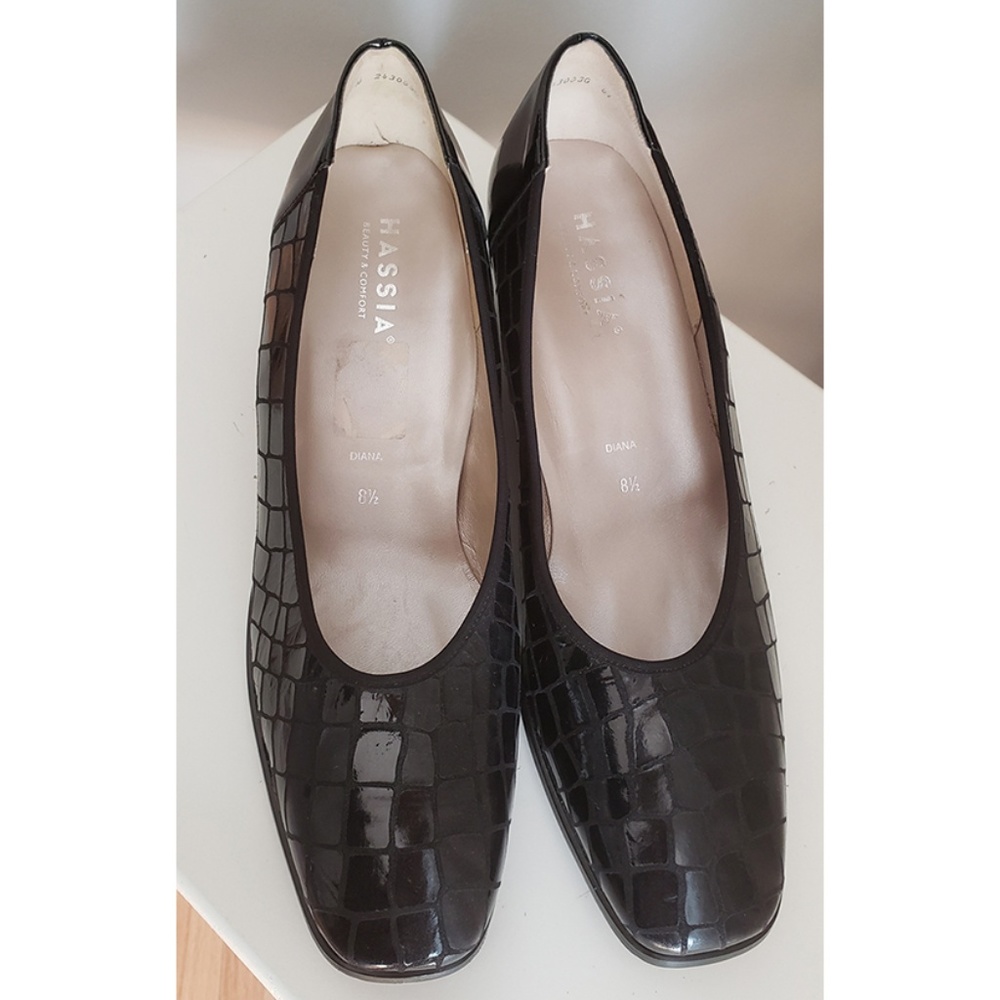 HASSIA "DIANA" BLACK LEATHER PUMPS SZ 10.5W US/ 41
